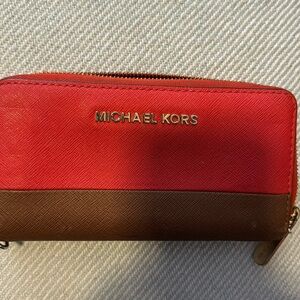 Michael kors wallet